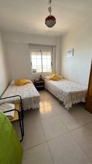 Apartamento Con Acceso Directo A La Playa Apartman Valencia Kültér fotó
